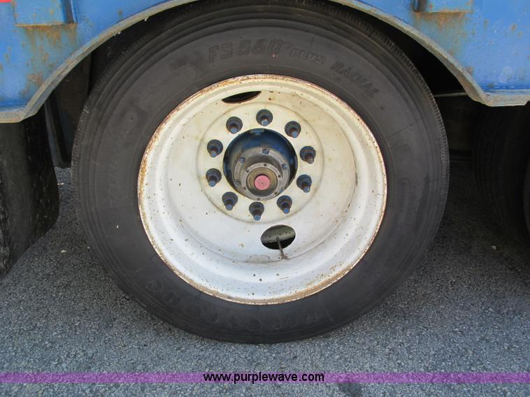 image for item I4235 2005 Ledwell LW48HT10 trailer