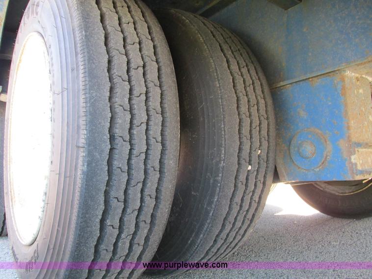 image for item I4235 2005 Ledwell LW48HT10 trailer