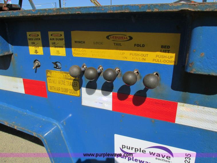 image for item I4235 2005 Ledwell LW48HT10 trailer