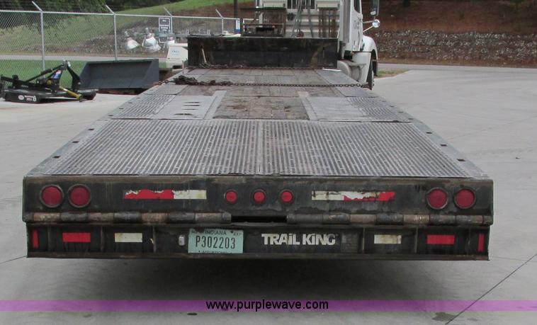 image for item I4237 2006 Trail King TK70HT-482 Hydratail trailer