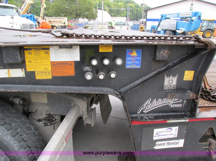 image for item I4237 2006 Trail King TK70HT-482 Hydratail trailer