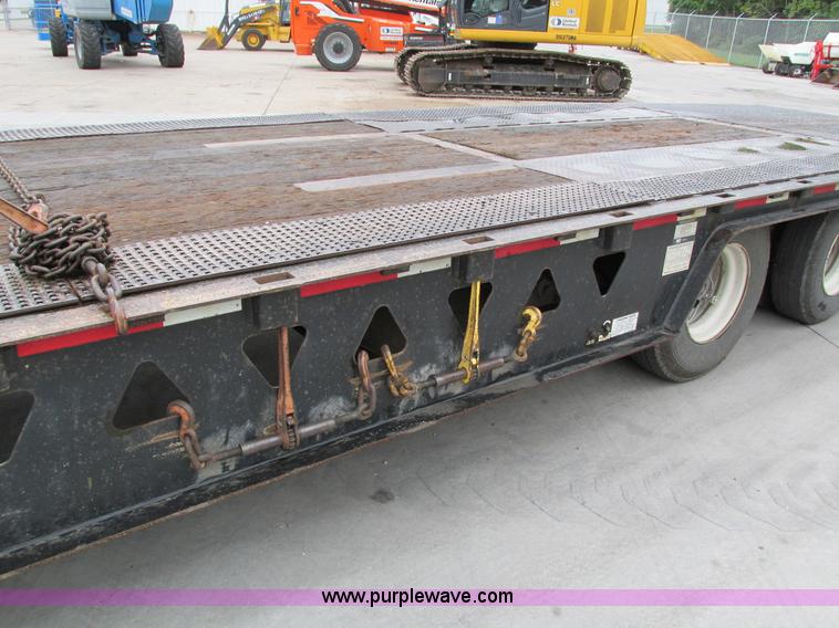 image for item I4237 2006 Trail King TK70HT-482 Hydratail trailer