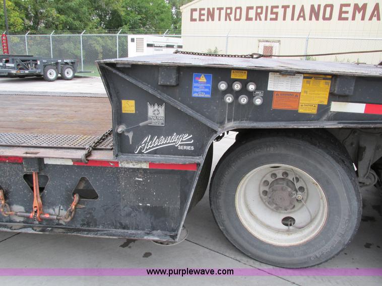 image for item I4237 2006 Trail King TK70HT-482 Hydratail trailer