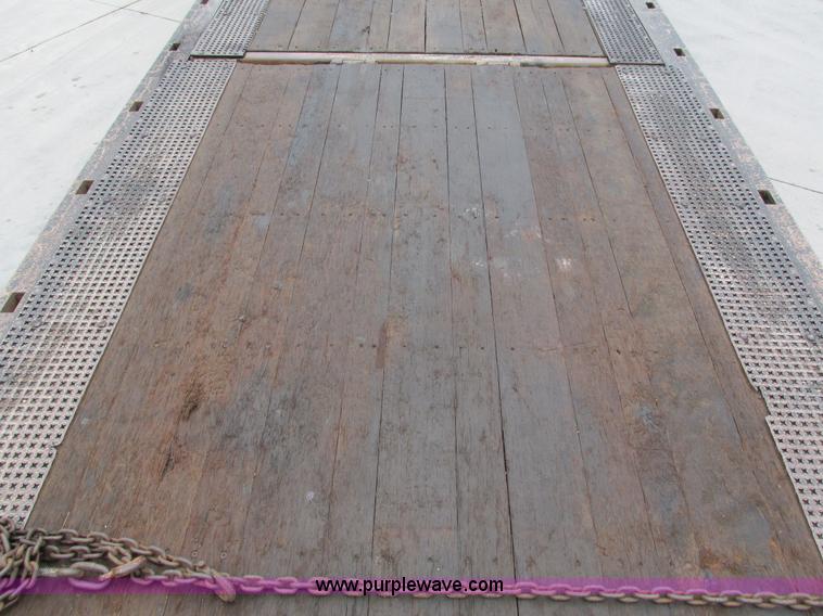 image for item I4237 2006 Trail King TK70HT-482 Hydratail trailer