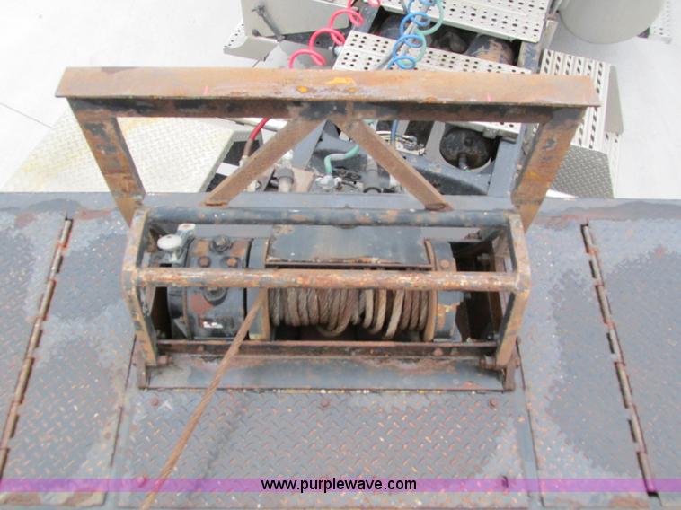 image for item I4237 2006 Trail King TK70HT-482 Hydratail trailer