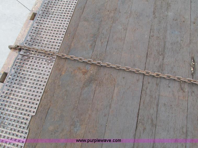 image for item I4237 2006 Trail King TK70HT-482 Hydratail trailer