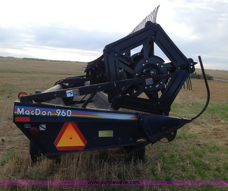 image for item A8643 1998 MacDon 960 36' draper head