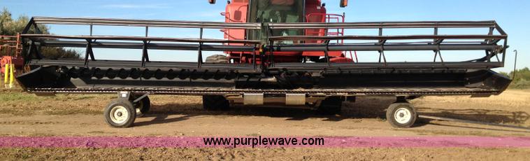 image for item A8644 1997 MacDon 960 36' draper head