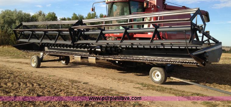 image for item A8644 1997 MacDon 960 36' draper head