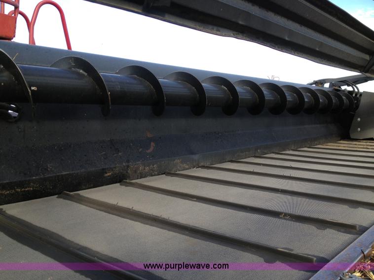 image for item A8644 1997 MacDon 960 36' draper head