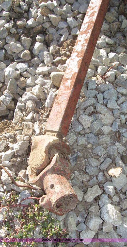 image for item AE9439 International Fast Hitch post hole auger