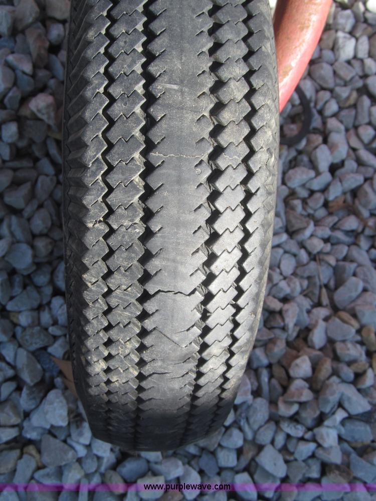 image for item AE9441 International Fast Hitch 7' sickle bar mower