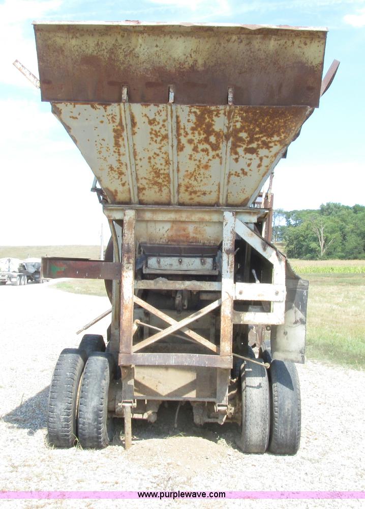 image for item D7479 Cedarapids 444 Super Commander portable crushing plant