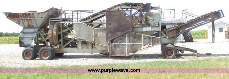 image for item D7479 Cedarapids 444 Super Commander portable crushing plant