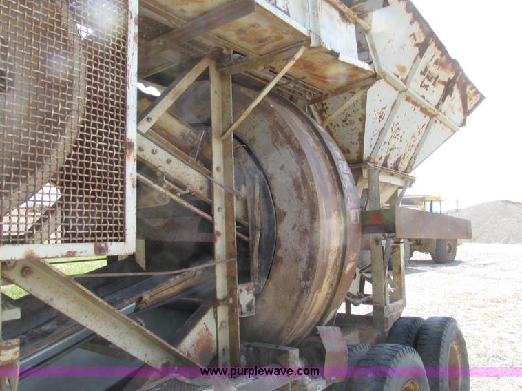 image for item D7479 Cedarapids 444 Super Commander portable crushing plant