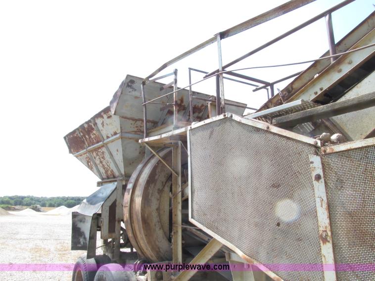 image for item D7479 Cedarapids 444 Super Commander portable crushing plant