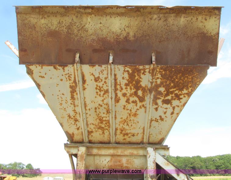 image for item D7479 Cedarapids 444 Super Commander portable crushing plant