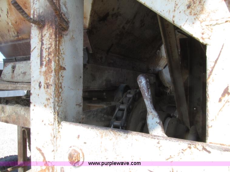 image for item D7479 Cedarapids 444 Super Commander portable crushing plant