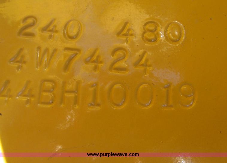 image for item E4507 Caterpillar SR4 188 KVA portable generator