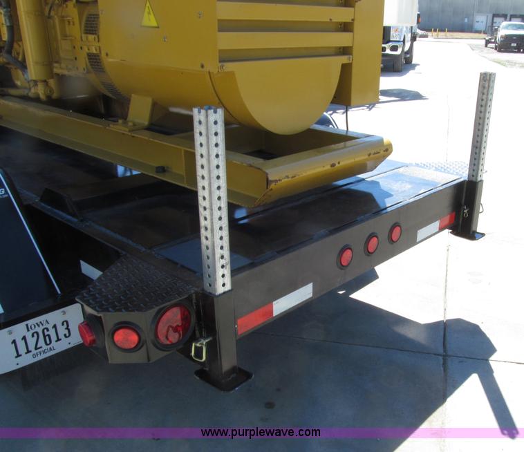 image for item E4507 Caterpillar SR4 188 KVA portable generator