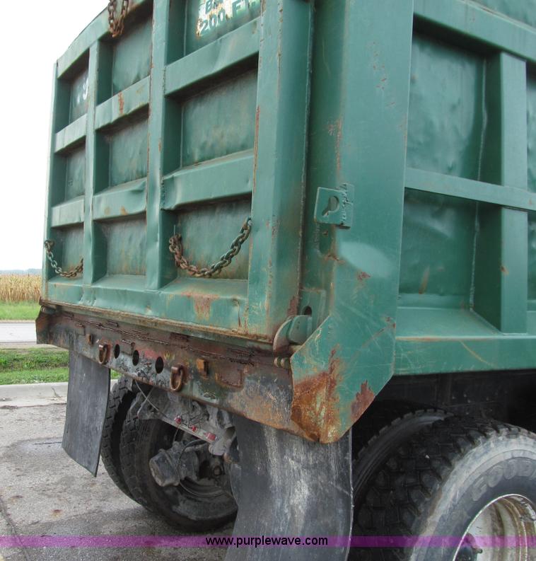 image for item E4574 1999 International 2674 triple axle dump truck