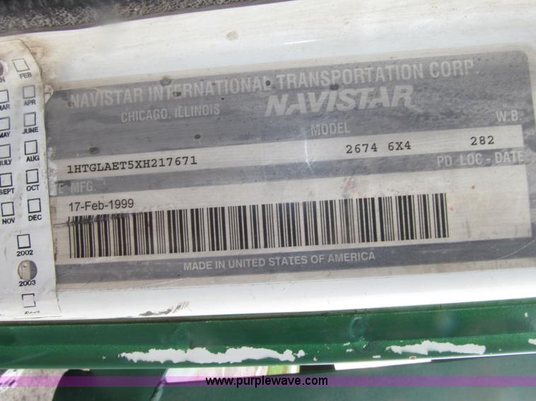 image for item E4574 1999 International 2674 triple axle dump truck