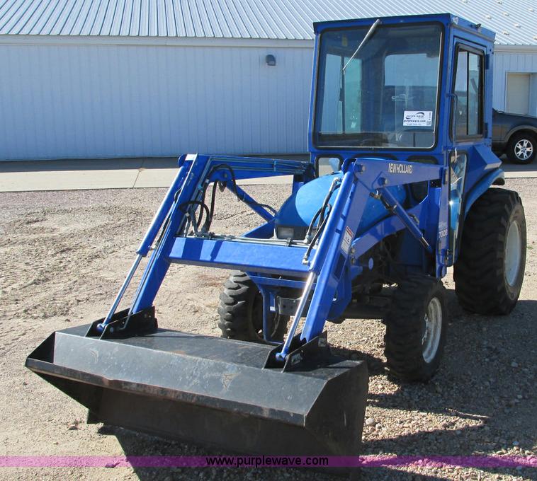 image for item E5198 2003 New Holland TC29 tractor