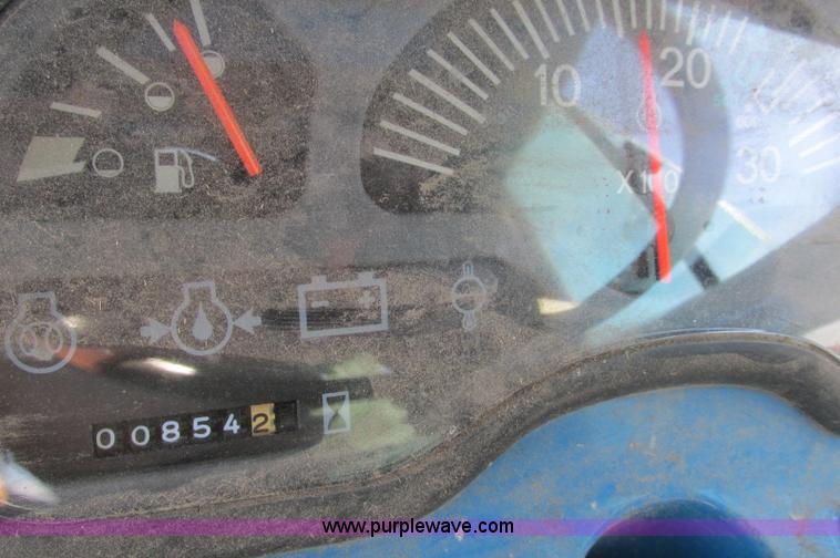 image for item E5198 2003 New Holland TC29 tractor