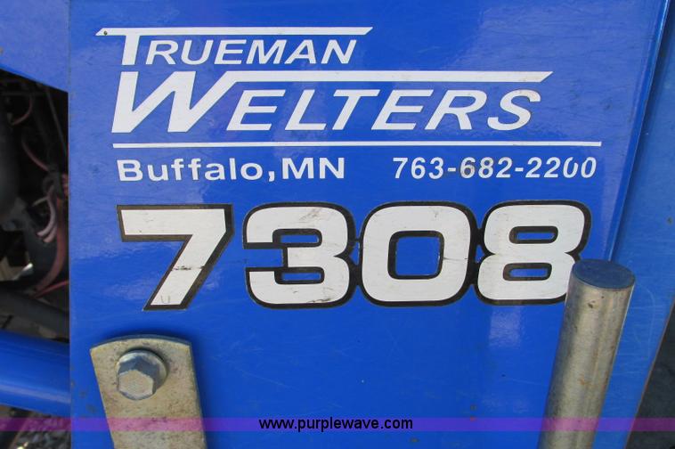 image for item E5198 2003 New Holland TC29 tractor