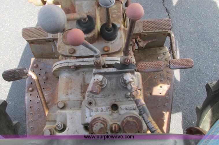 image for item E5201 1958 Massey-Ferguson 65 tractor