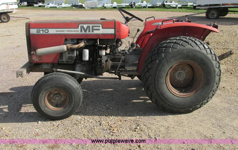 image for item E5205 1980 Massey-Ferguson 210 tractor