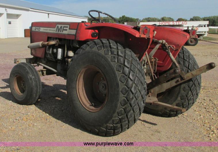image for item E5205 1980 Massey-Ferguson 210 tractor