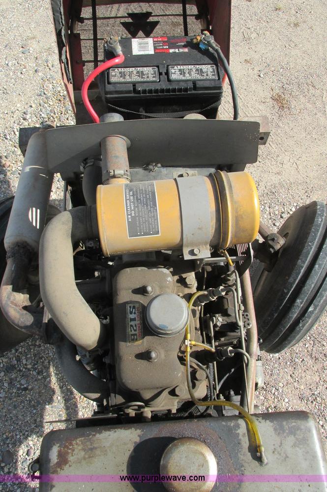 image for item E5205 1980 Massey-Ferguson 210 tractor