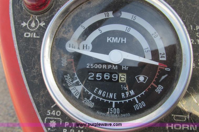 image for item E5205 1980 Massey-Ferguson 210 tractor