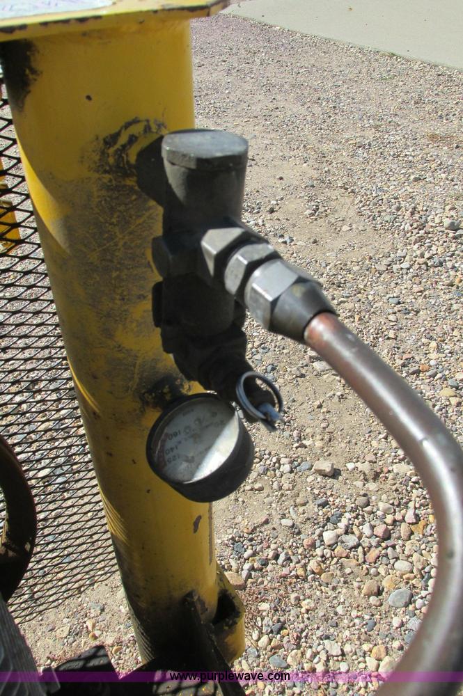 image for item E5206 Maibo X-12 air compressor