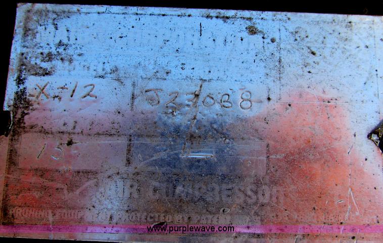 image for item E5206 Maibo X-12 air compressor