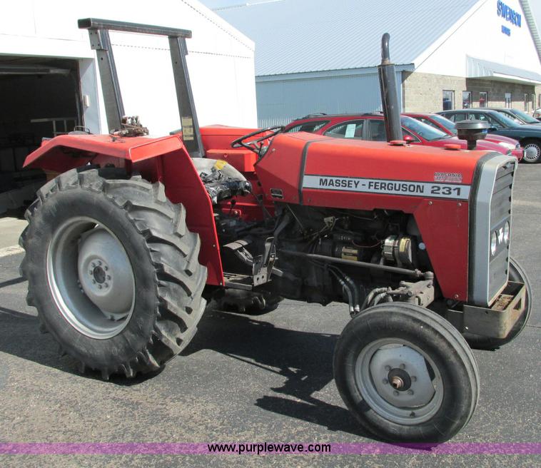 image for item E5207 1995 Massey-Ferguson 231 tractor