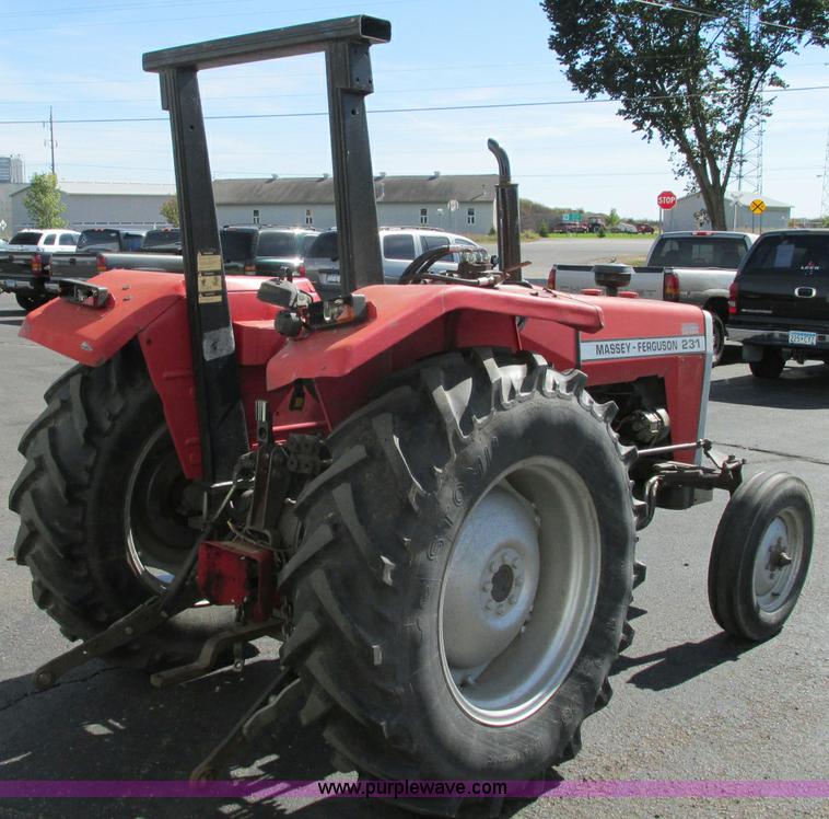 image for item E5207 1995 Massey-Ferguson 231 tractor