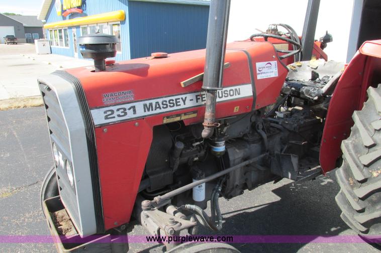 image for item E5207 1995 Massey-Ferguson 231 tractor