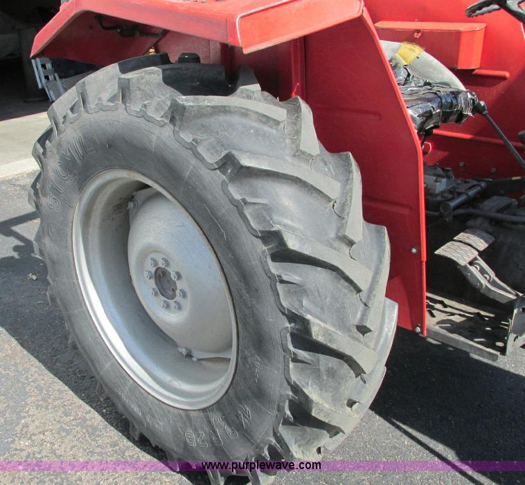 image for item E5207 1995 Massey-Ferguson 231 tractor