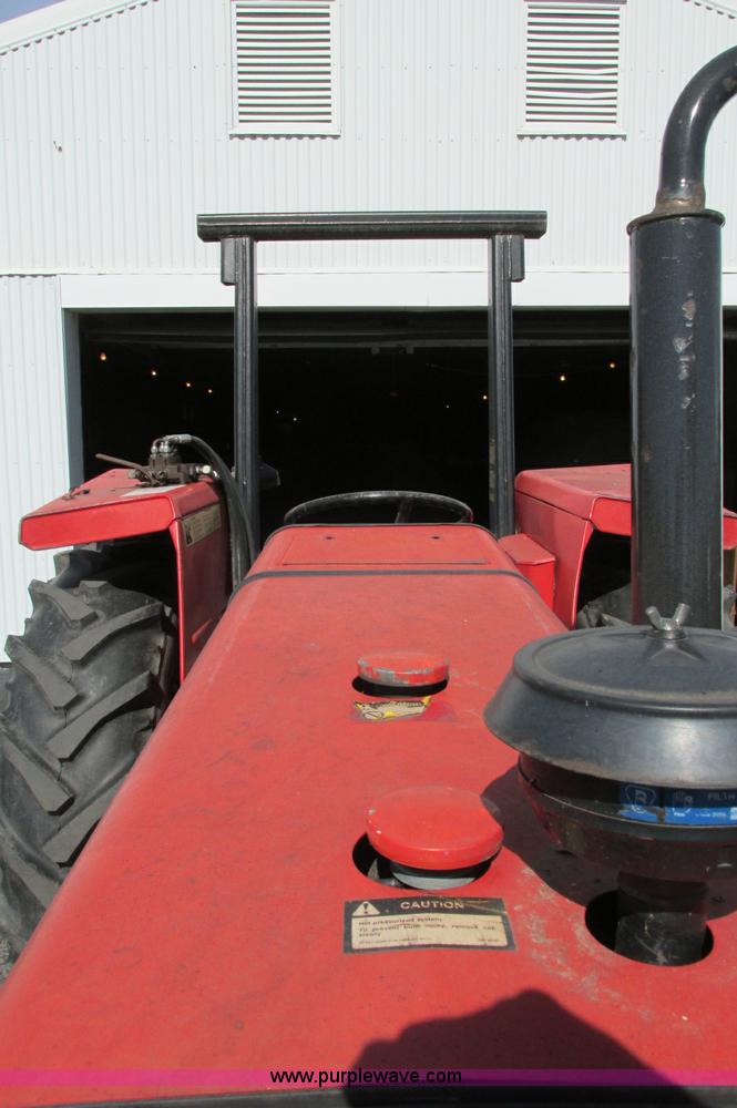 image for item E5207 1995 Massey-Ferguson 231 tractor