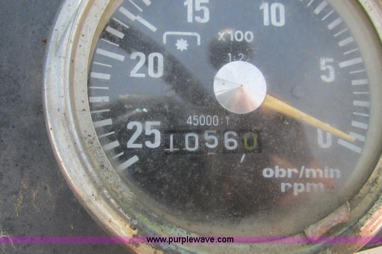 image for item E5207 1995 Massey-Ferguson 231 tractor