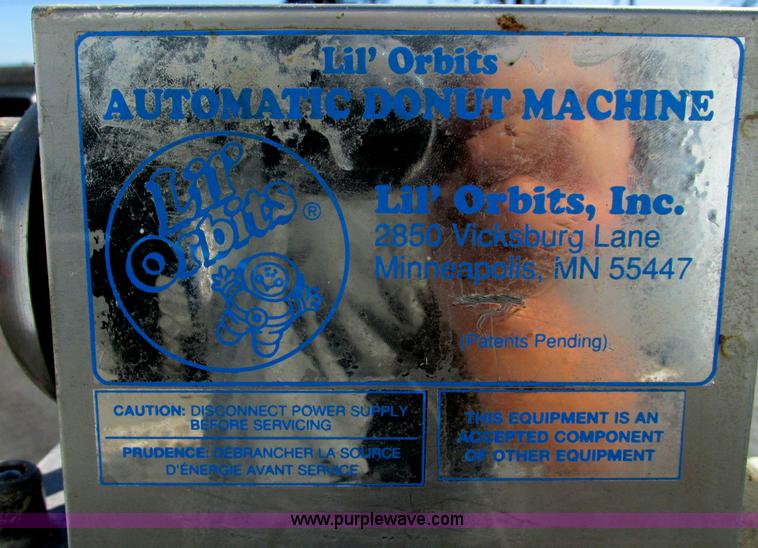 image for item E5209 Assorted items