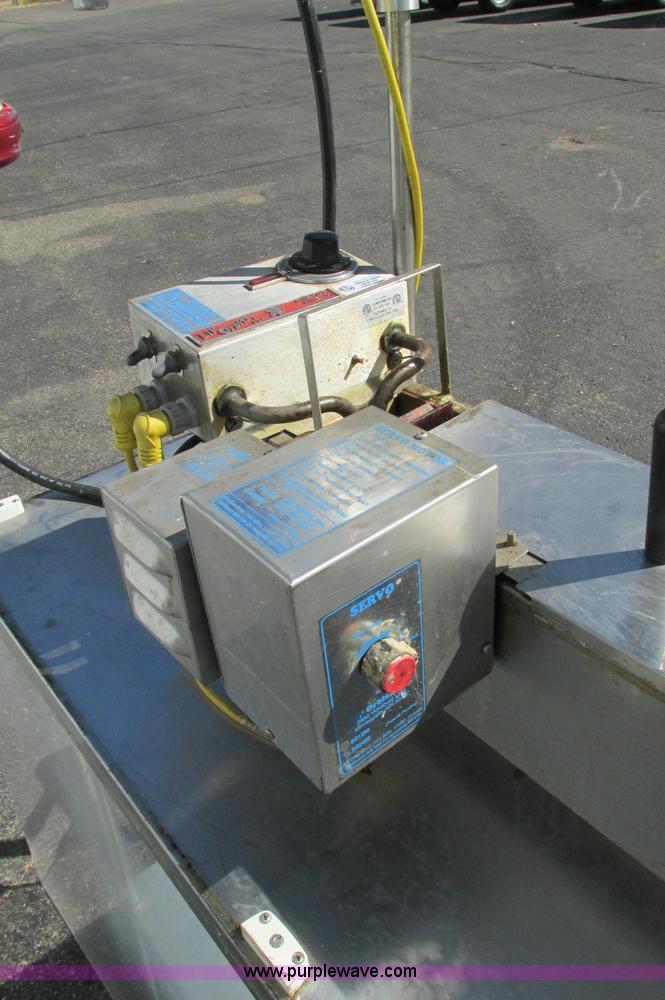 image for item E5209 Assorted items