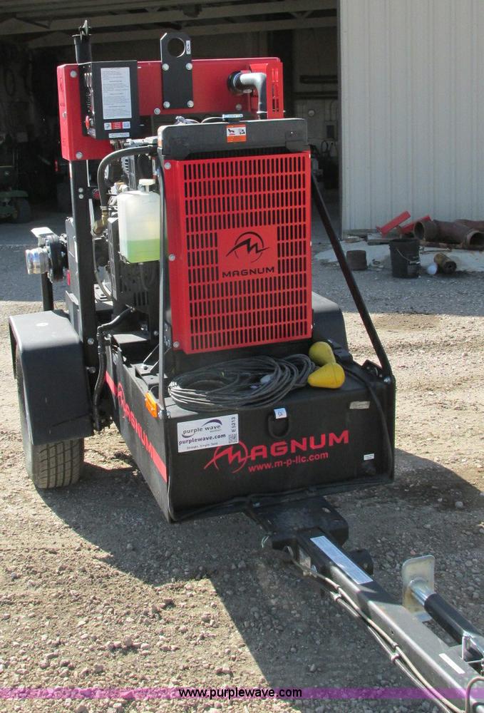 image for item E5213 2011 Magnum MTP400D STD 4" dry prime trash pump