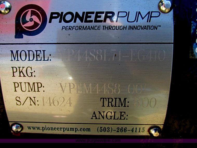 image for item E5213 2011 Magnum MTP400D STD 4" dry prime trash pump