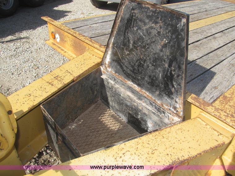 image for item F7138 2000 Dynaweld 951 30' triple axle equipment trailer