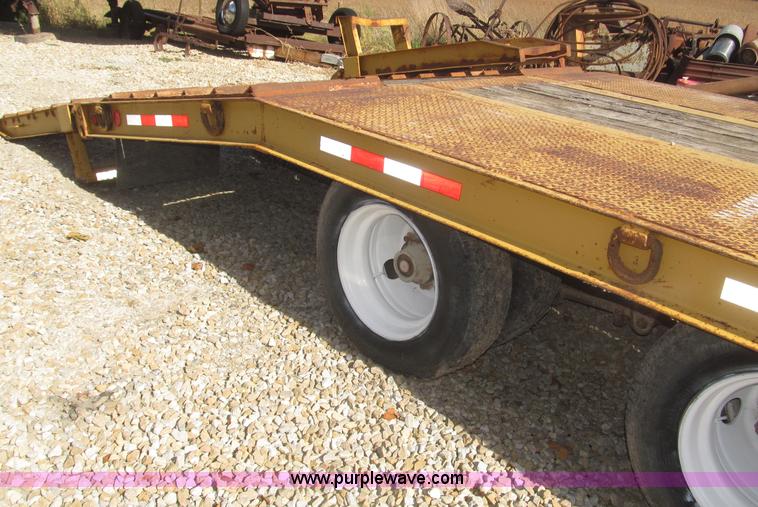 image for item F7138 2000 Dynaweld 951 30' triple axle equipment trailer