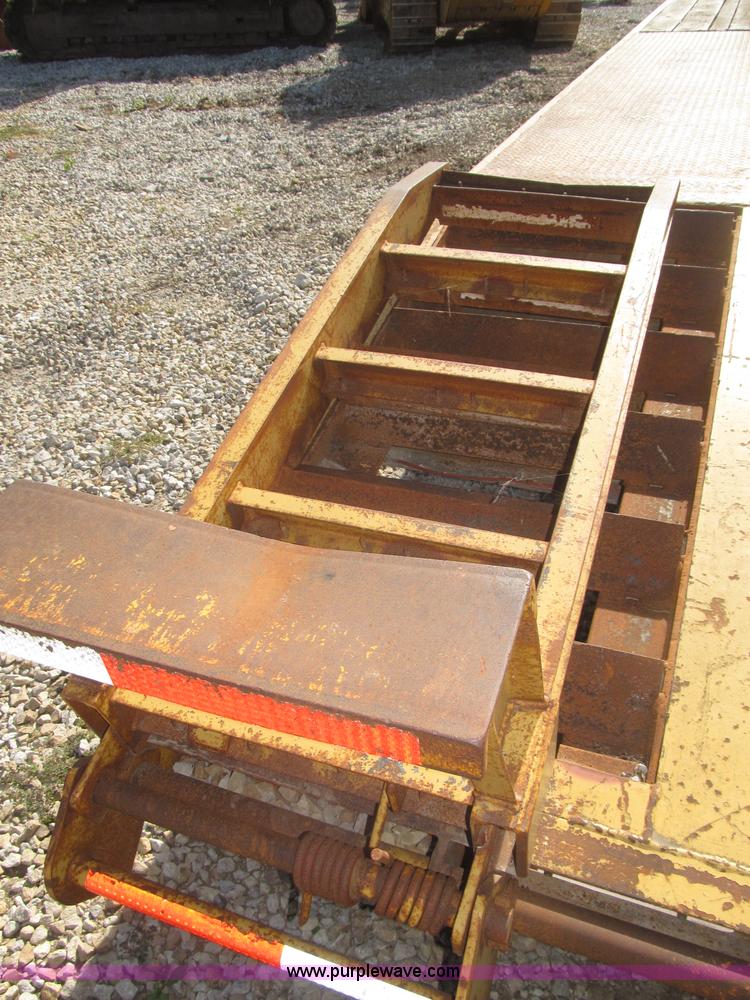 image for item F7138 2000 Dynaweld 951 30' triple axle equipment trailer