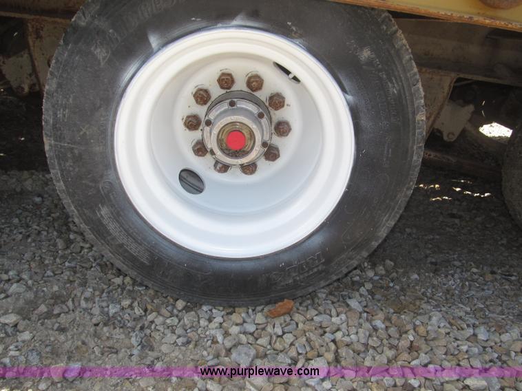 image for item F7138 2000 Dynaweld 951 30' triple axle equipment trailer